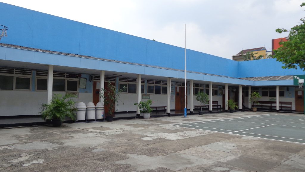 Peringkat III : Kelas VI Angkatan 30 Berhasil Mempertahankan Prestasi